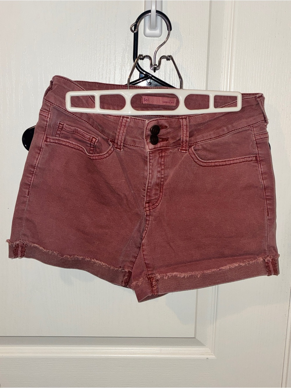SO Low Rise Favorite Midi Denim Shorts Dusty Pink / Rose - Size 5